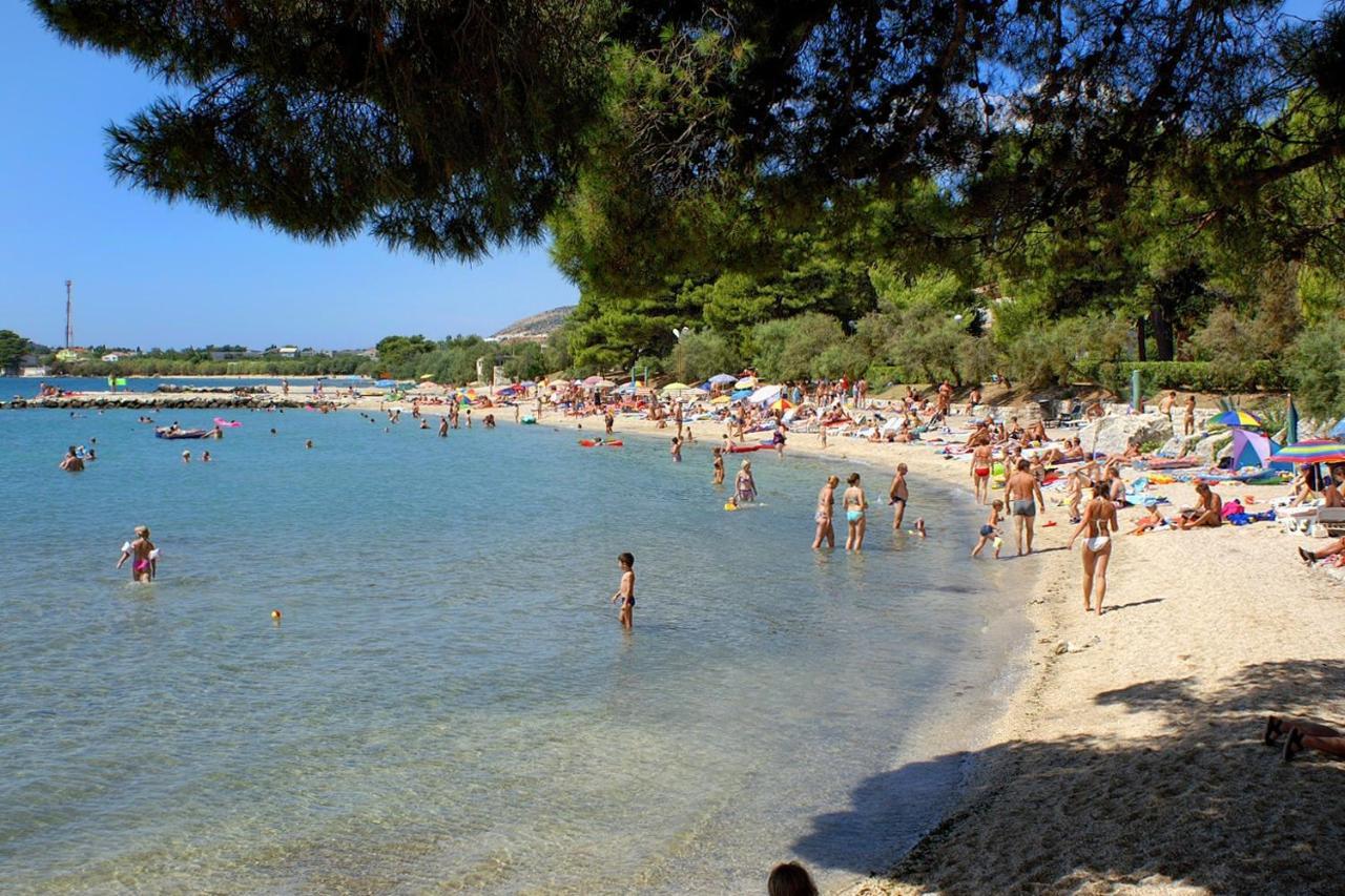 Apartments with a parking space Kastel Stafilic, Kastela - 16086 Bagian luar foto