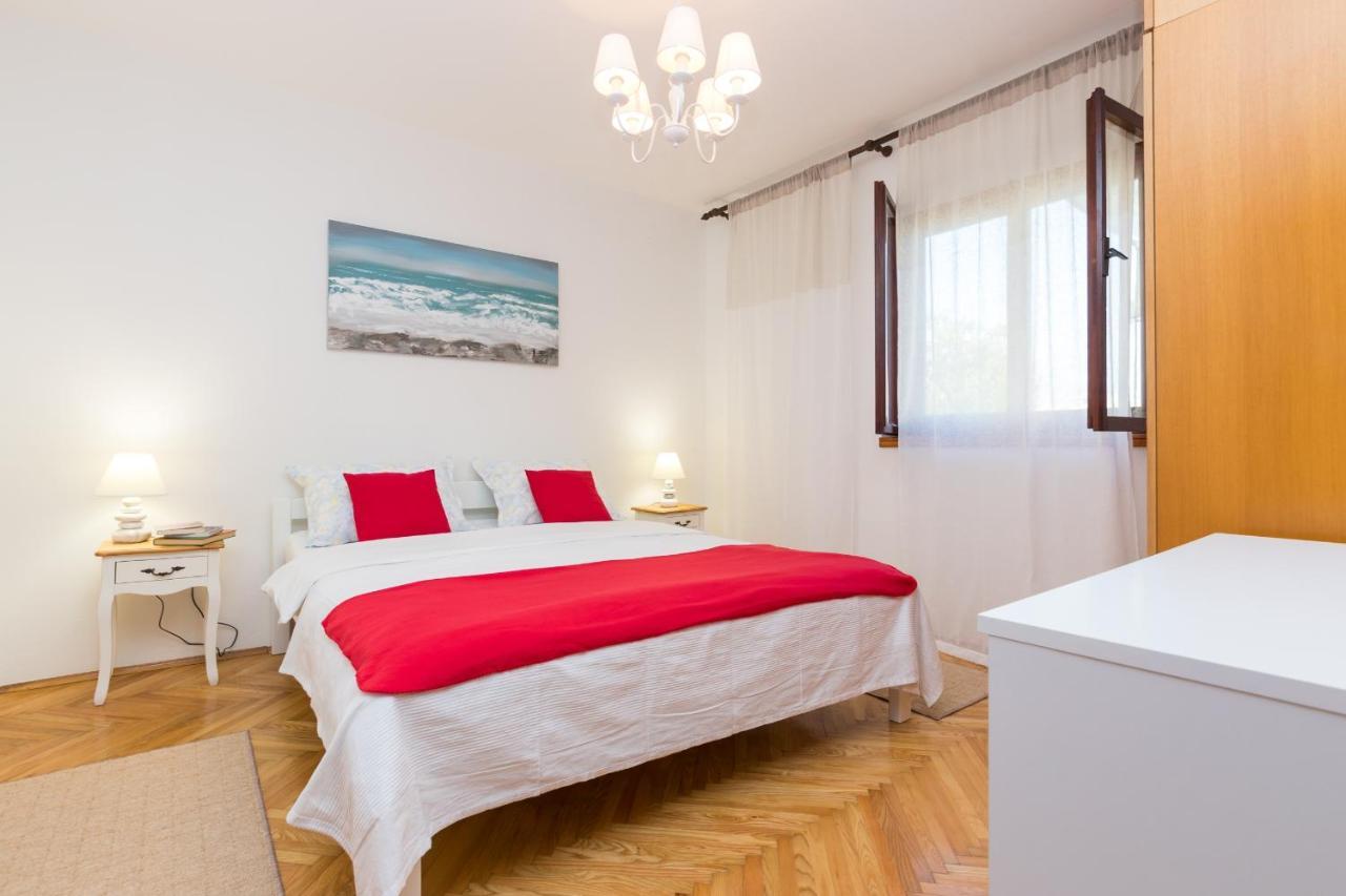 Apartments with a parking space Kastel Stafilic, Kastela - 16086 Bagian luar foto